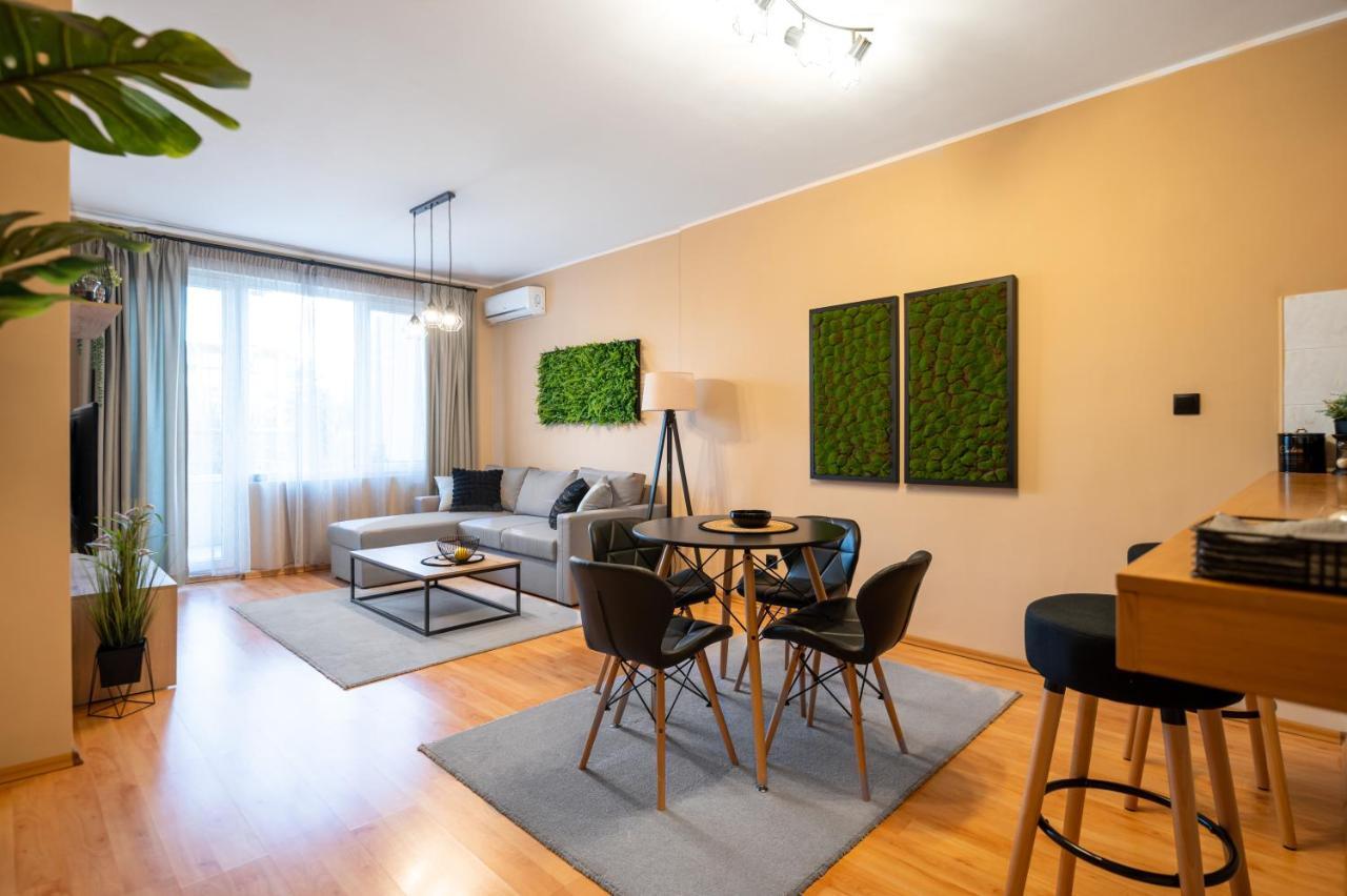 Cosy Green Apt Close To Macedonia Square ソフィア エクステリア 写真