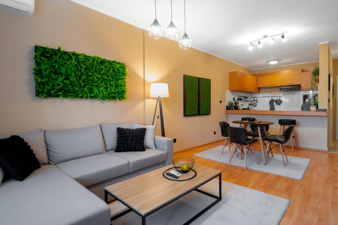 Cosy Green Apt Close To Macedonia Square ソフィア エクステリア 写真