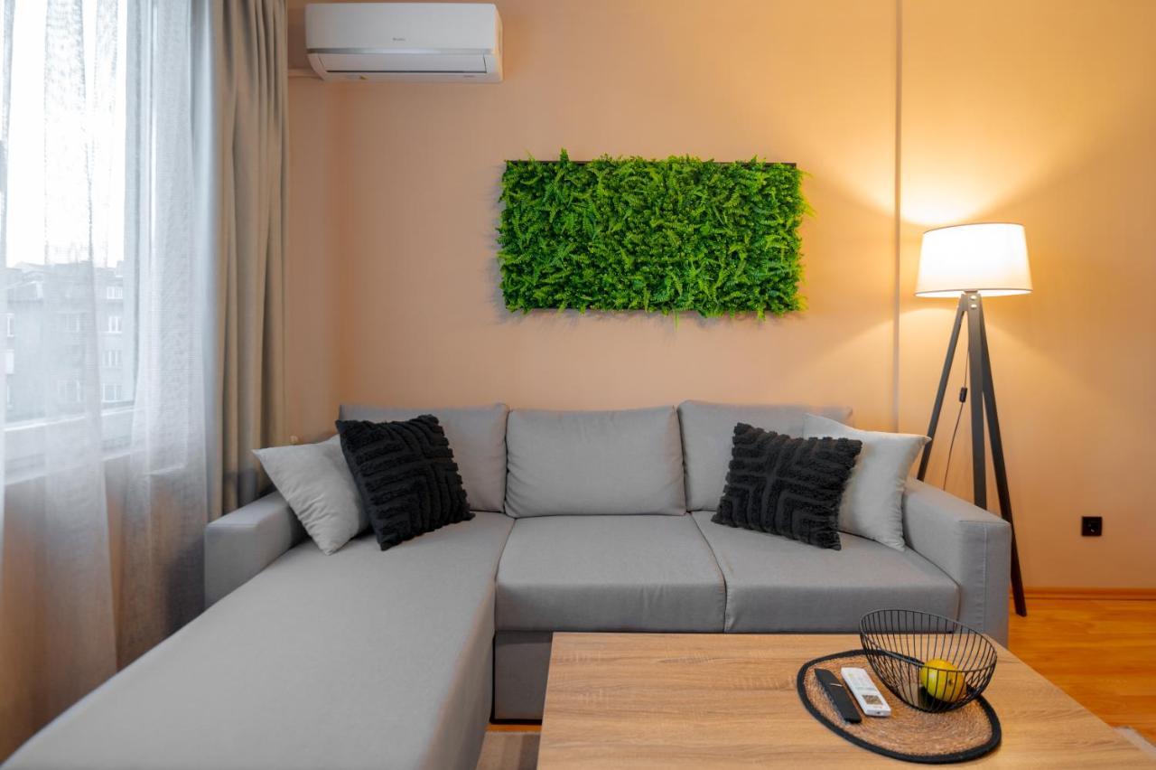 Cosy Green Apt Close To Macedonia Square ソフィア エクステリア 写真