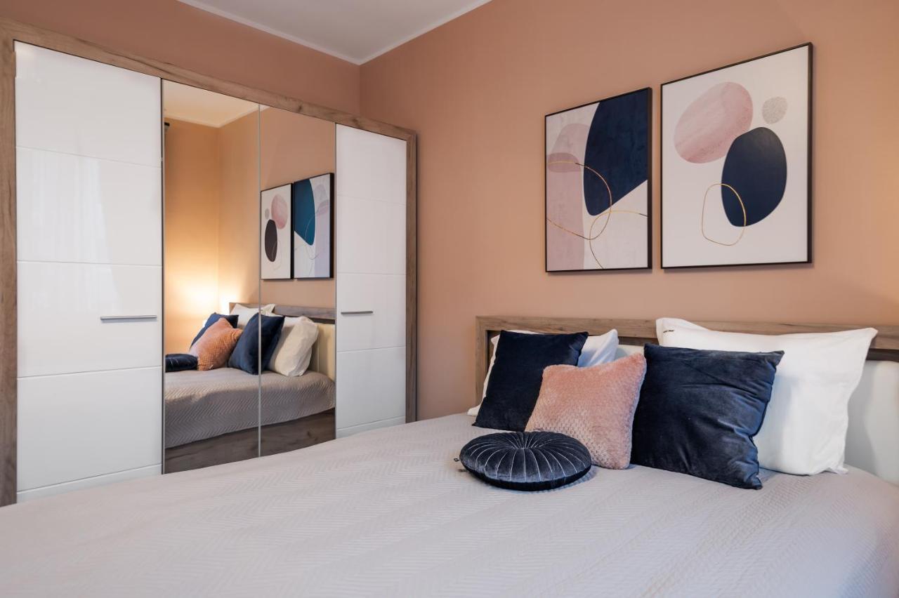Cosy Green Apt Close To Macedonia Square ソフィア エクステリア 写真