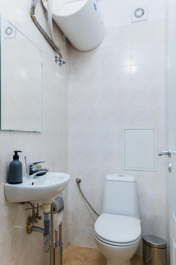 Cosy Green Apt Close To Macedonia Square ソフィア エクステリア 写真